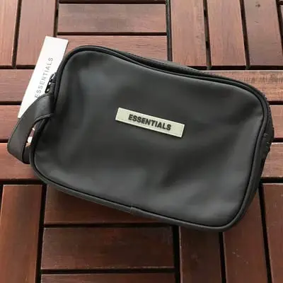 ￥~79 FOG BAG 77070921（长26CM*宽16CM*高8CM）