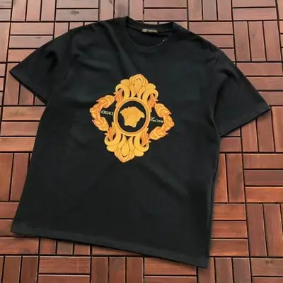 ￥ ~ 119 VE🔥SA🔥E T-SHIRT 55072110 (im 185CM 70KG iwear size M in the photo)