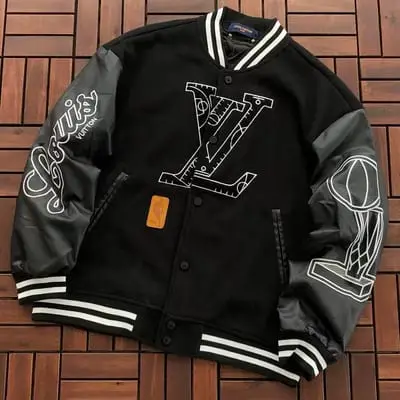 ￥~189 L🔥& NBA JACKET 77072347 (im 185CM 70KG iwear size M in the photo)