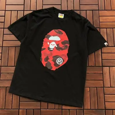 ￥~75 BAPE T-SHIRT 66071418 (im 185CM 70KG iwear size M in the photo)