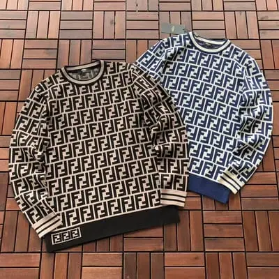 ￥~165 F🔥🔥D🔥SWEATER 77081417 (im 185CM 80KG iwear size 2XL in the photo)